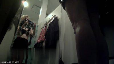 Busty Blonde Teen Tits Dressing Room - voyeurhit.com
