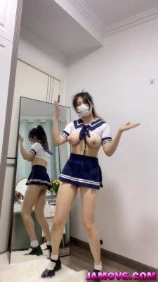 Amateur Asian Girl With Big Boobs Dancing - txxx.com - China