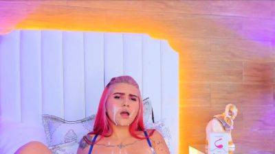 Busty Pink Haired Babe Fucks With Her Pussy - drtuber.com