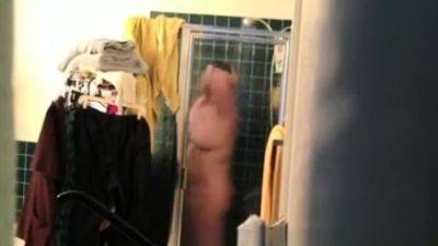 busty BBW stepmom spied in bathroom (hidden cam) - drtuber.com